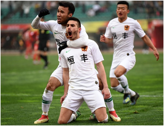  不莱梅客场遭遇惨败，德甲老牌劲旅面临考验